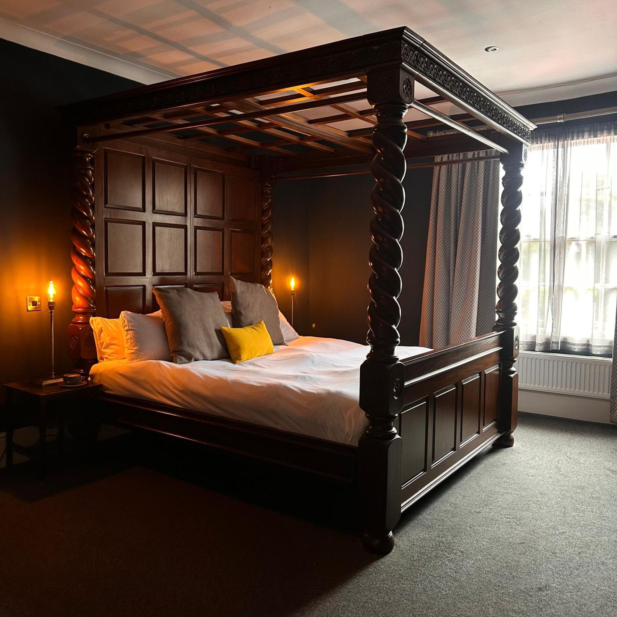 The Vicarage Hotel Холмс Чапел Екстериор снимка