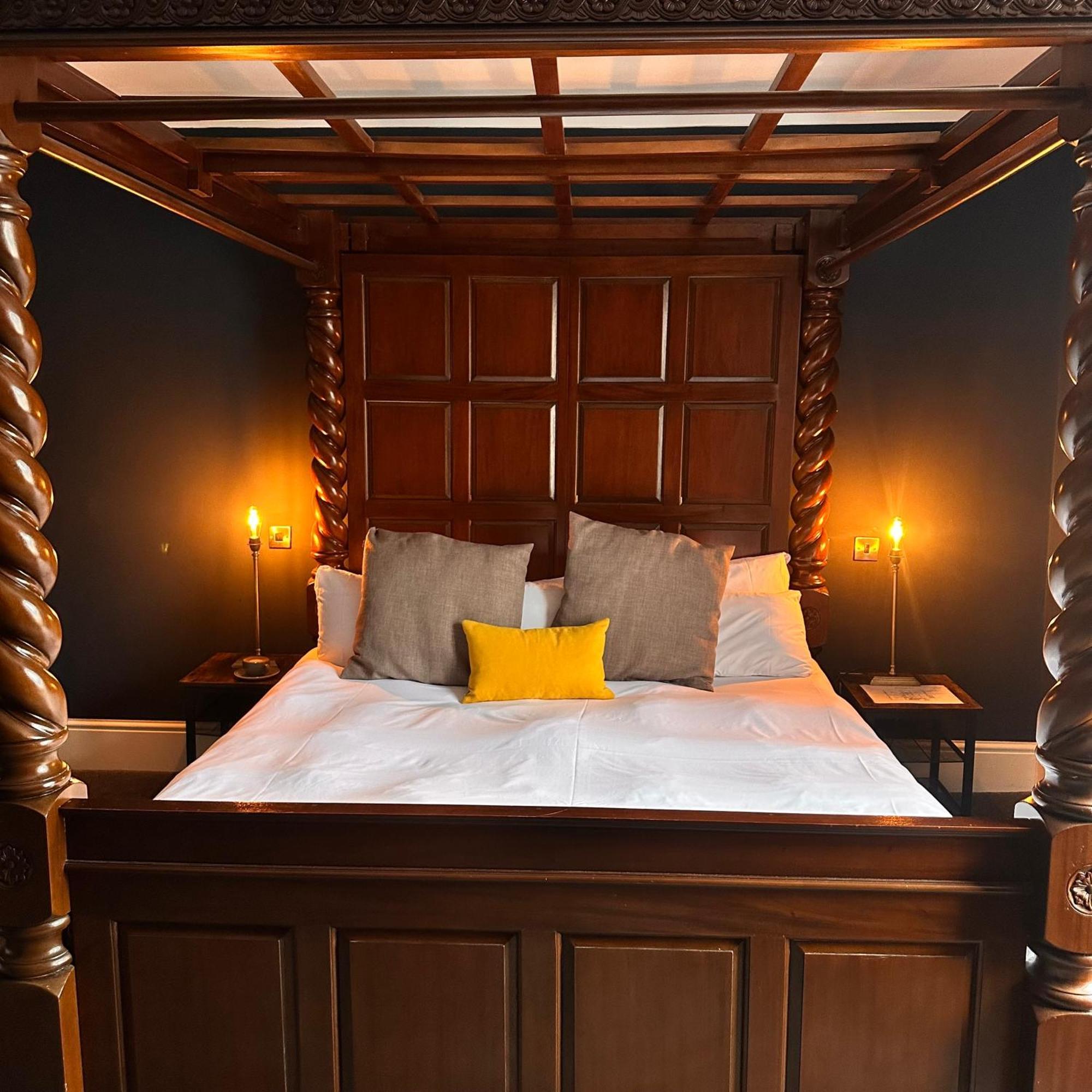 The Vicarage Hotel Холмс Чапел Екстериор снимка